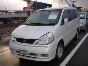 2001 Nissan Serena Photos