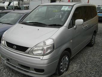 2001 Nissan Serena Photos