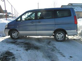 2001 Nissan Serena Images