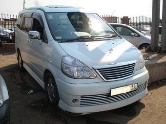 2001 Nissan Serena Photos