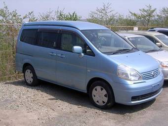 2001 Nissan Serena Pictures