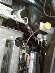 2001 Nissan Serena Photos