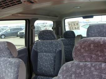 2001 Nissan Serena Photos