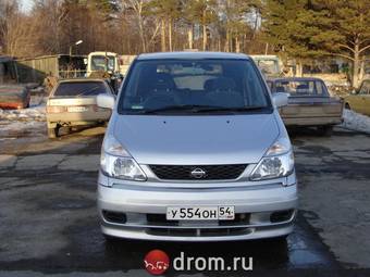 2001 Nissan Serena Photos