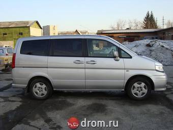 2001 Nissan Serena Photos