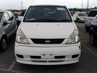 2001 Nissan Serena Pictures