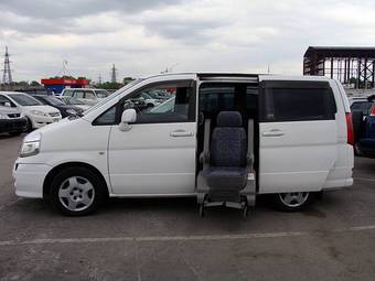 2001 Nissan Serena Pictures