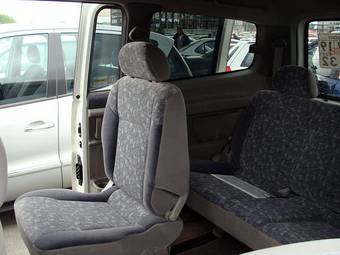 2001 Nissan Serena Wallpapers