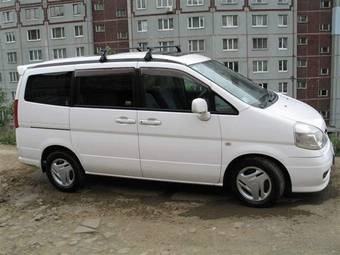 2001 Nissan Serena Pictures