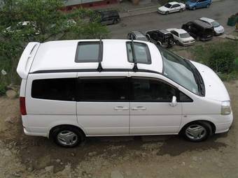 2001 Nissan Serena Pictures