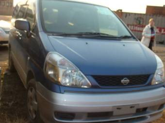 2001 Nissan Serena Photos