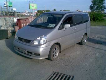 2001 Nissan Serena Pictures