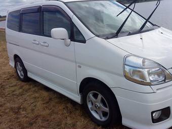 2001 Nissan Serena Photos