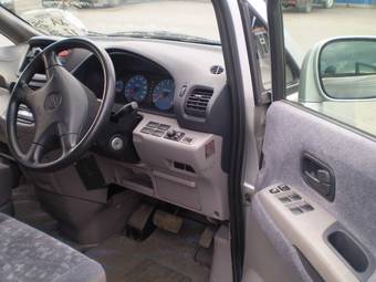 2001 Nissan Serena For Sale