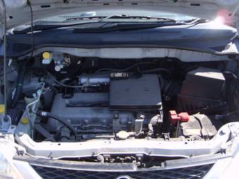 2001 Nissan Serena Pics