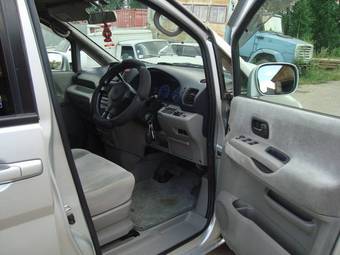 2001 Nissan Serena For Sale