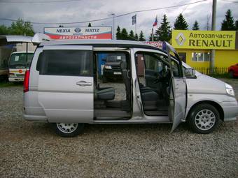 2001 Nissan Serena Pictures