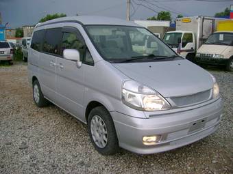 2001 Nissan Serena Images