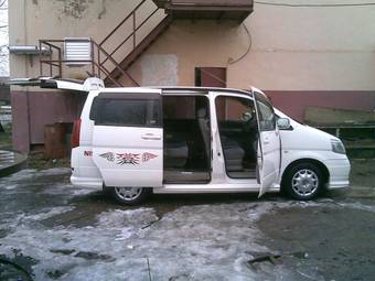 2001 Nissan Serena Pictures