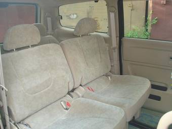 2001 Nissan Serena Pictures