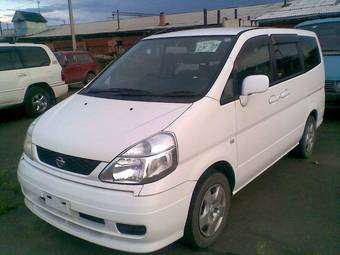 2001 Nissan Serena Photos