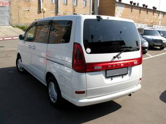 2001 Nissan Serena For Sale