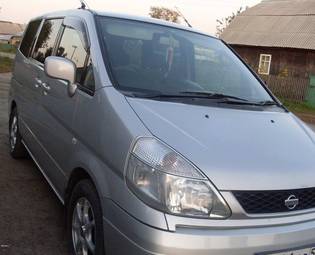 2001 Nissan Serena Photos