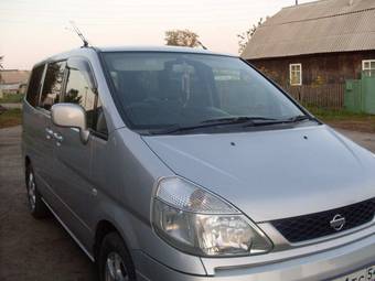 2001 Nissan Serena Pictures