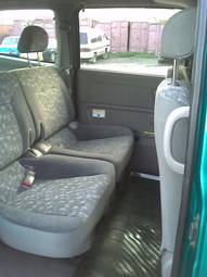 2001 Nissan Serena Photos