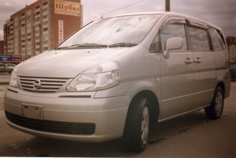 2002 Nissan Serena