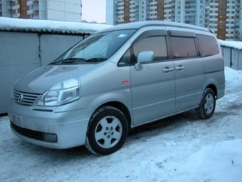 2002 Nissan Serena