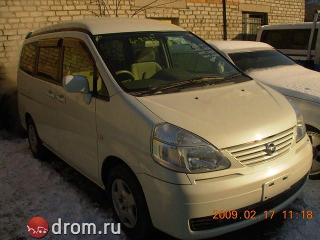 2002 Nissan Serena