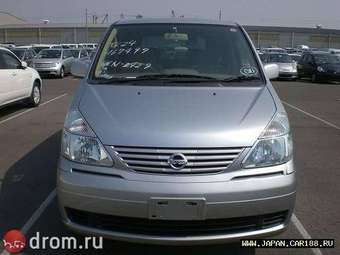 2002 Nissan Serena