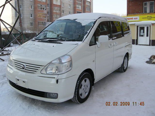 2002 Nissan Serena