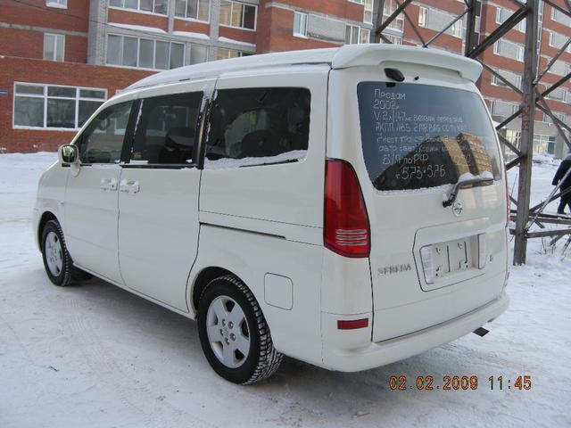 2002 Nissan Serena