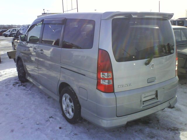 2002 Nissan Serena