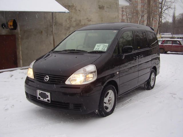 2002 Nissan Serena