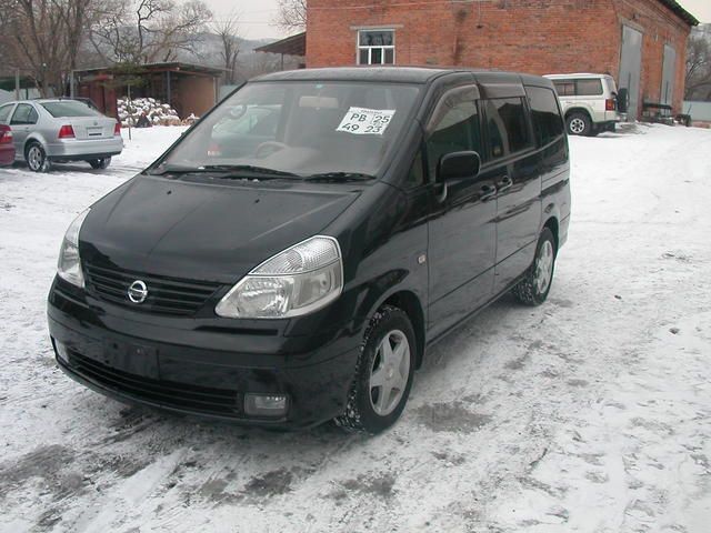 2002 Nissan Serena