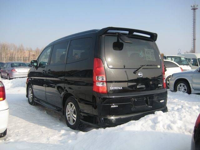 2002 Nissan Serena