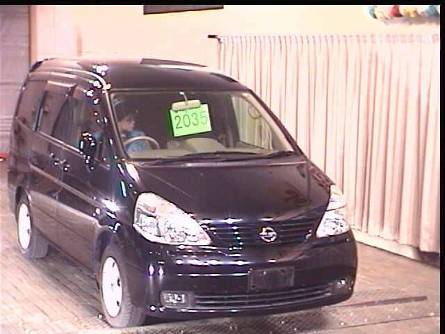 2002 Nissan Serena