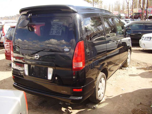 2002 Nissan Serena