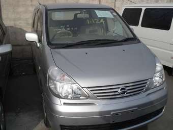 2002 Nissan Serena