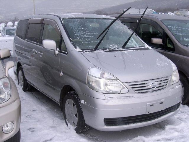 2002 Nissan Serena