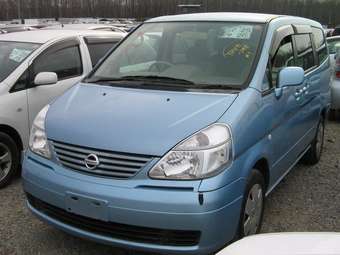 2002 Nissan Serena