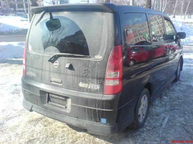 2002 Nissan Serena