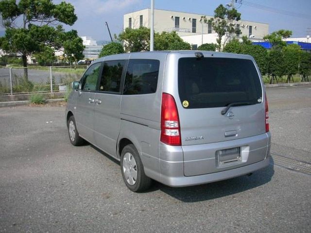 2002 Nissan Serena