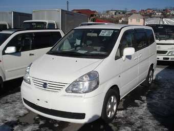 2002 Nissan Serena