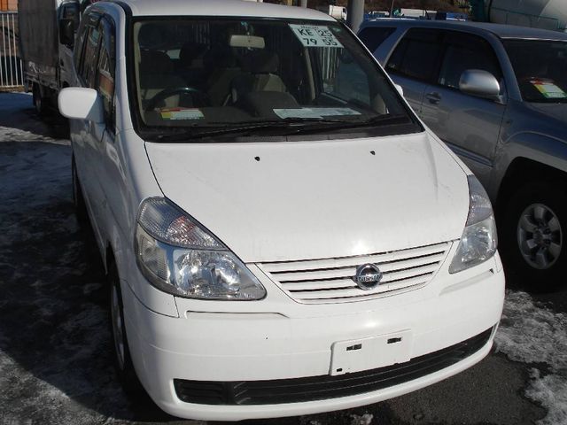 2002 Nissan Serena