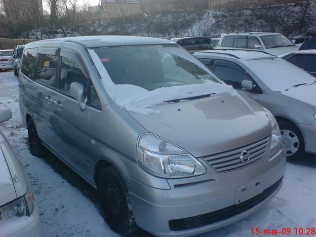 2002 Nissan Serena