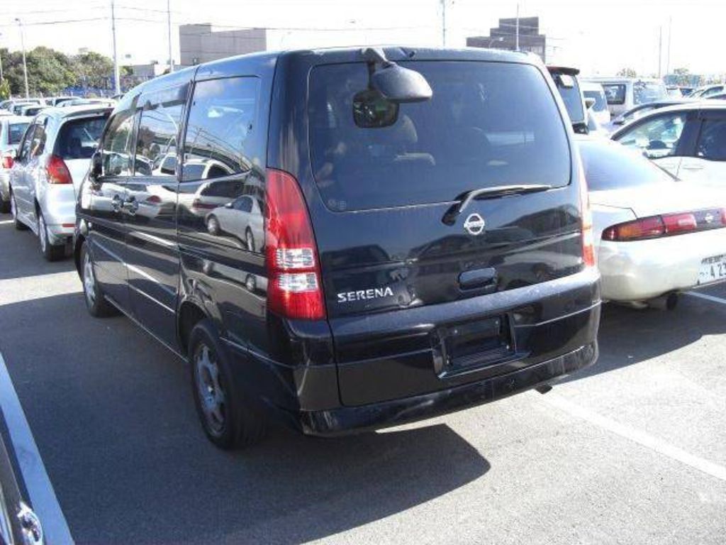 2002 Nissan Serena